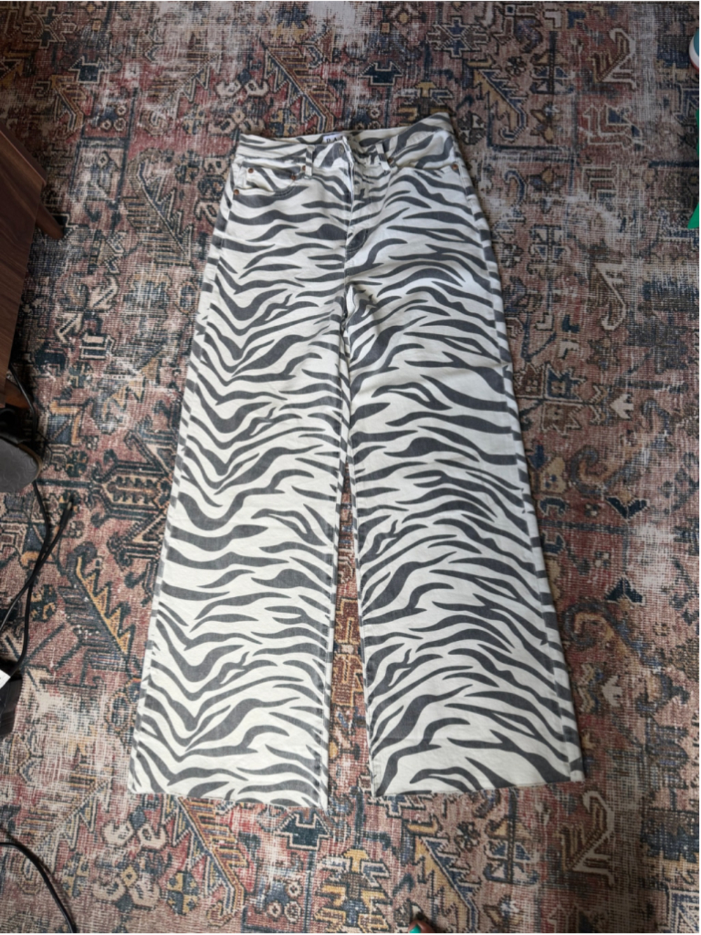 Women's Daze Denim Wide Leg Jeans Size 29 White Black Zebra Print